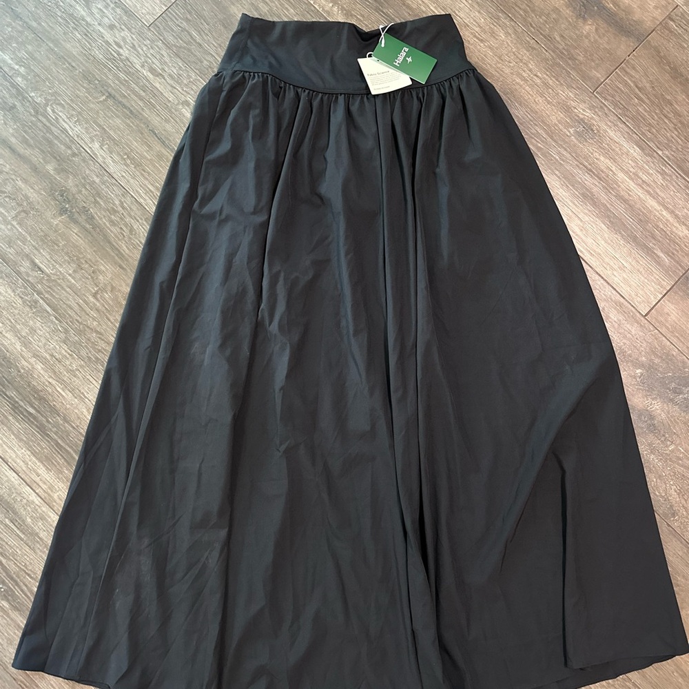 NWT Halara breezful Elegant Black Women's Skirt - Picture 3 of 4
